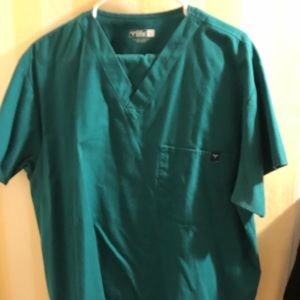 Green v life scrub top L
